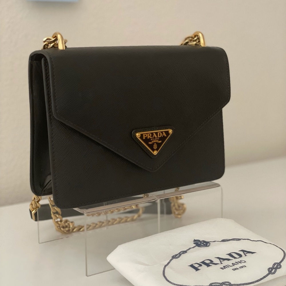 ❌SOLD❌ Prada Shoulder Pattina Saffiano Leather Crossbody
